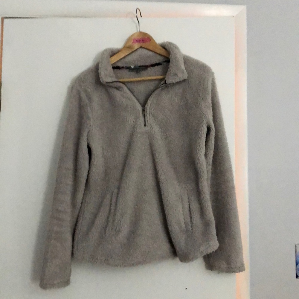 Gray Sherpa with pockets
